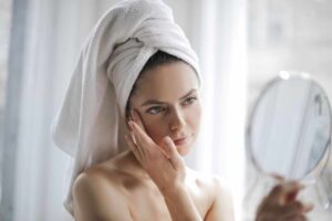 Lifting facial